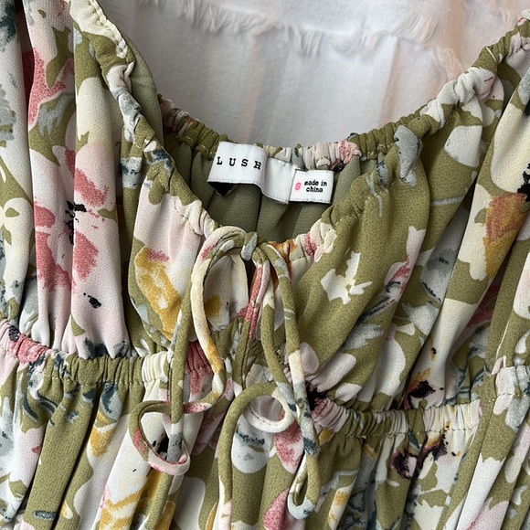 Shop Zoco Secret Garden Floral Midi Dress - Picture 5 of 6